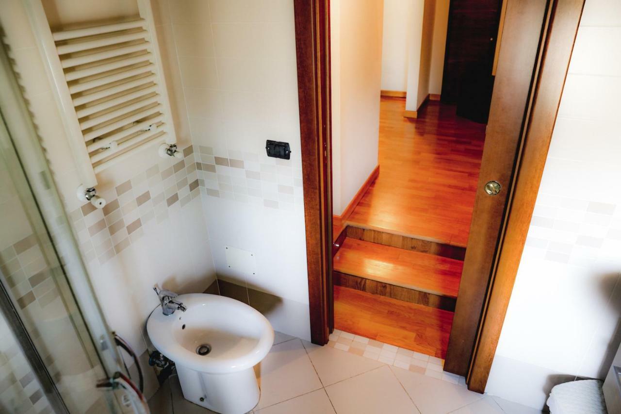 ナポリ Spicchi Di Sole Bed & Breakfast エクステリア 写真